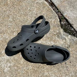 Dark Gray Crocs | Women’s 8 | Men’s 6